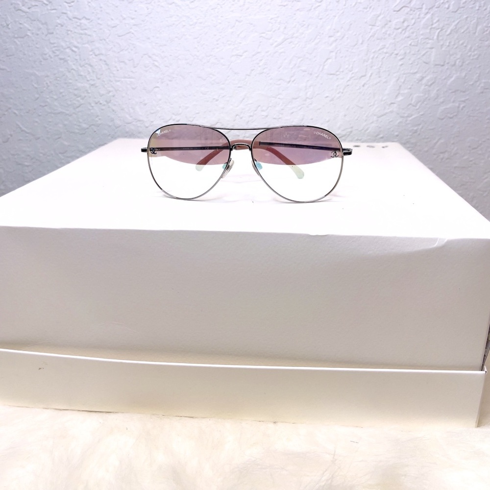 Chanel Pilot Sunglasses in Pink and Silver Mirrored Gradient